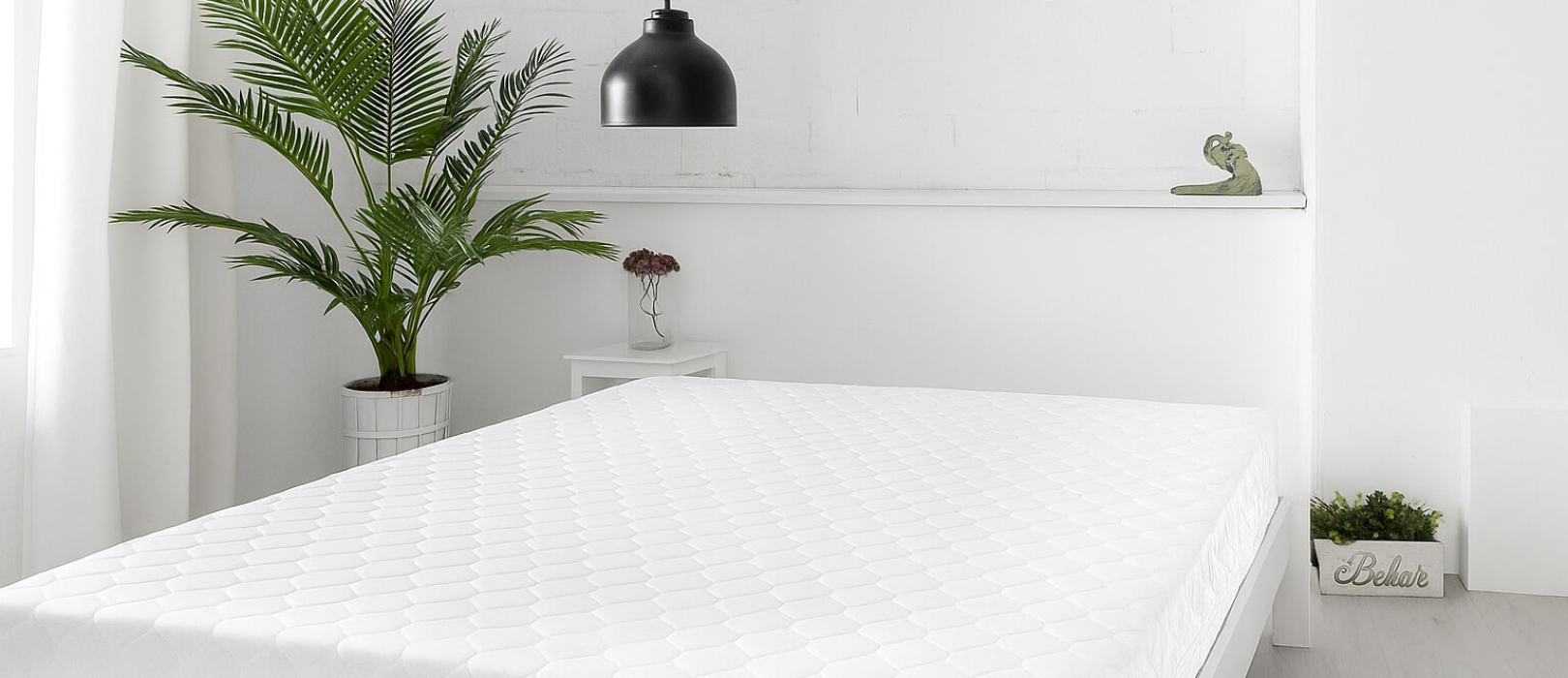 Flexible Design Duitable For All Types Of Beds